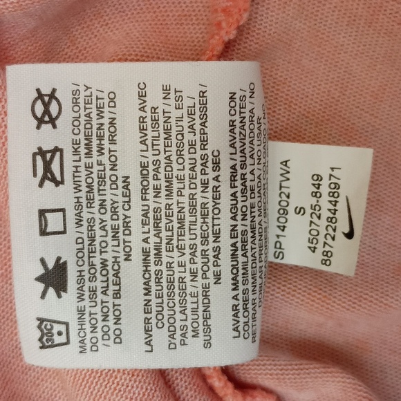 Nike Dri-Fit T-Shirt - Picture 6 of 6